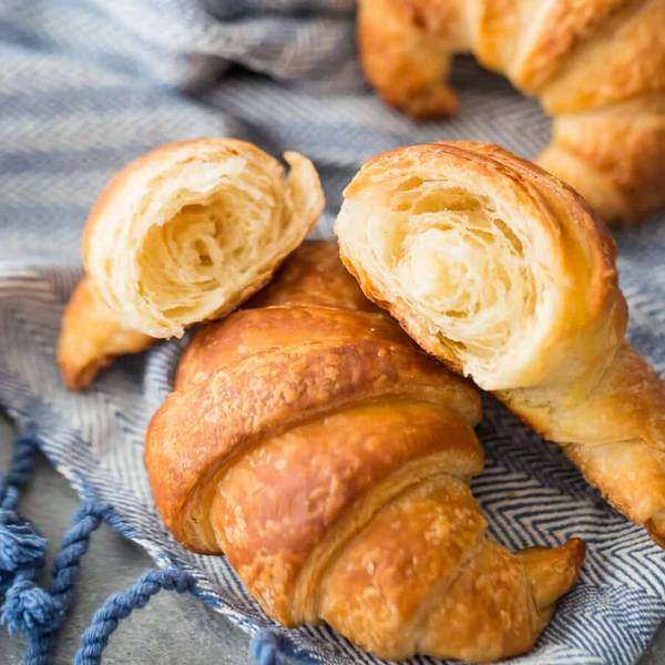 honey-inspired croissant